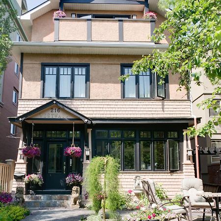 Calgary Westways Guest House Екстериор снимка