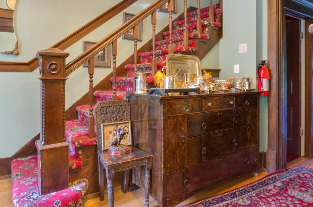 Calgary Westways Guest House Екстериор снимка
