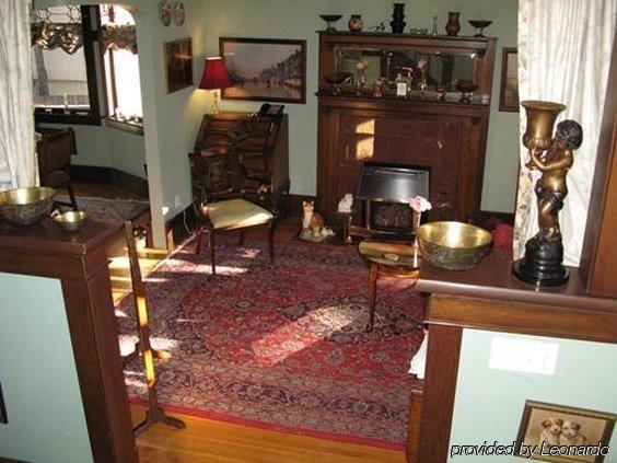Calgary Westways Guest House Стая снимка