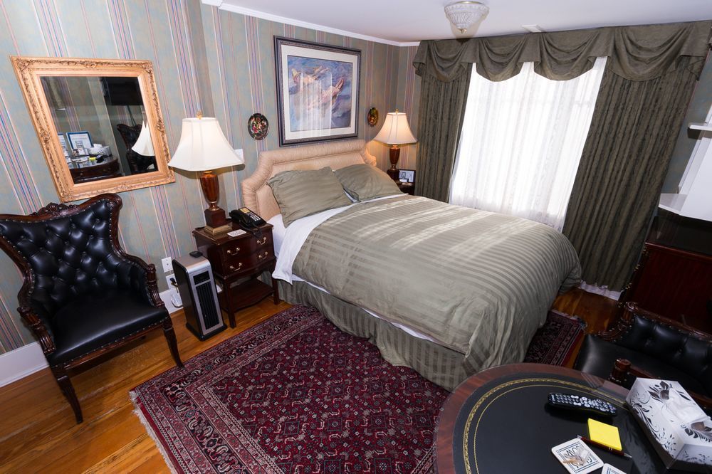 Calgary Westways Guest House Екстериор снимка