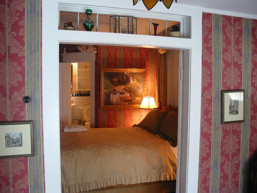 Calgary Westways Guest House Стая снимка